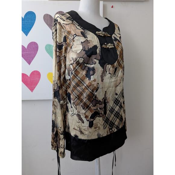 Kaelyn-Max silky stretch satin top - Picture 5 of 14